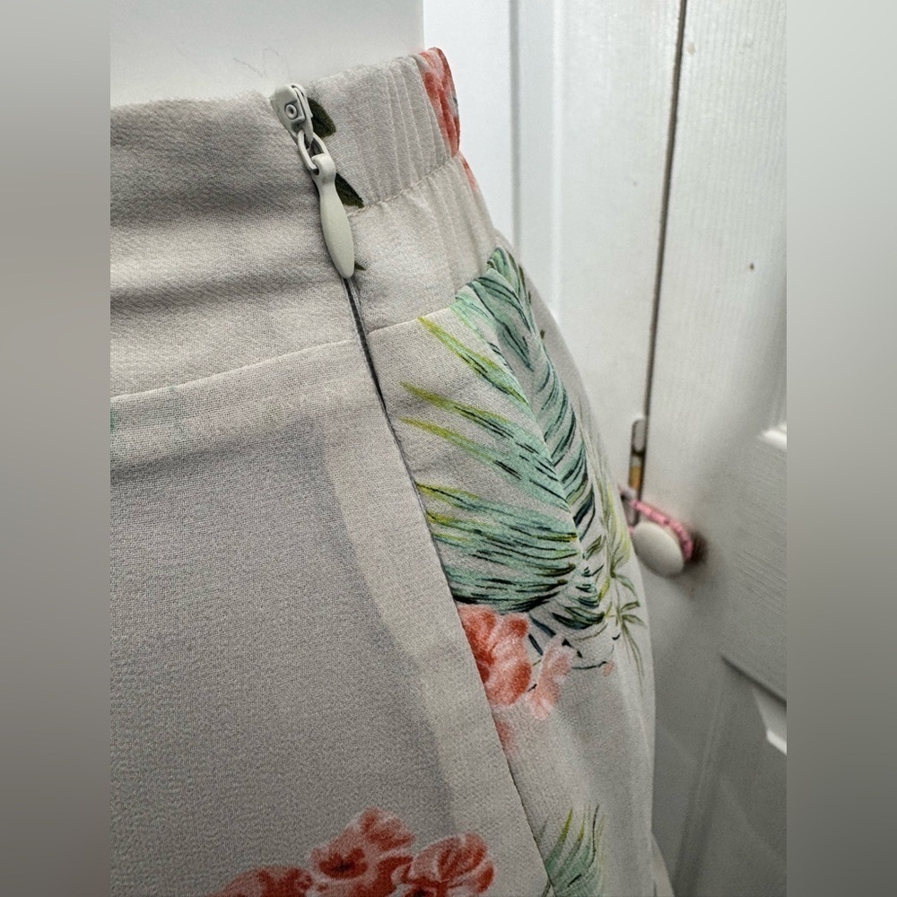 Lost + Wander Tropical Floral Tiered Ruffle Mini Skirt NWT Resort Boho XS, M NWT - Picture 5 of 14